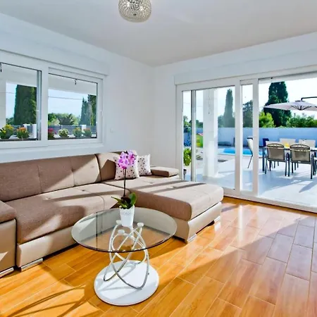 Lechalet On Hvar Island With Private Pool & Peaceful Location Bogomolje