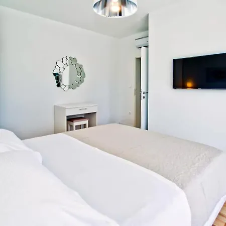 Lechalet On Hvar Island With Private Pool & Peaceful Location *