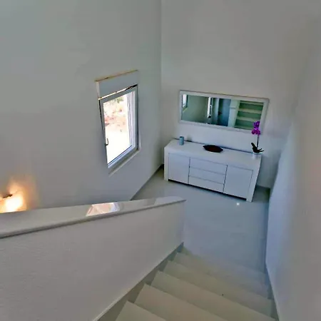 Lechalet On Hvar Island With Private Pool & Peaceful Location