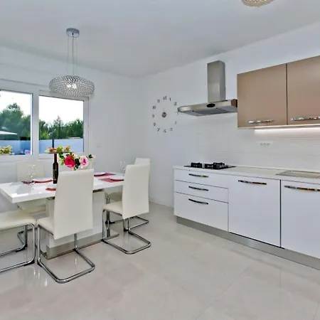 Lechalet On Hvar Island With Private Pool & Peaceful Location