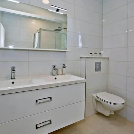 Lechalet On Hvar Island With Private Pool & Peaceful Location *