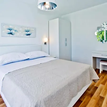 Lechalet On Hvar Island With Private Pool & Peaceful Location * Bogomolje