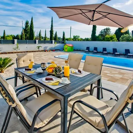 Island Hvar Lechalet With Pool Holiday home Bogomolje