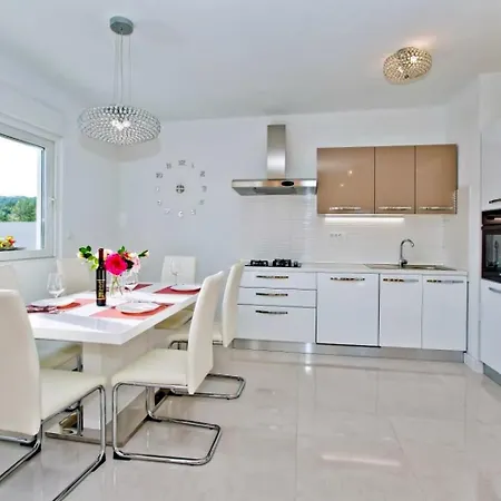 Lechalet On Hvar Island With Private Pool & Peaceful Location