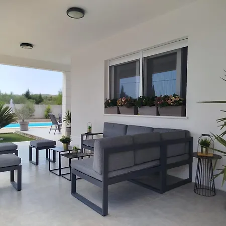 Lechalet On Hvar Island With Private Pool & Peaceful Location