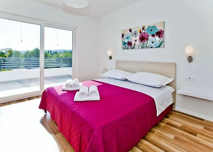Lechalet On Hvar Island With Private Pool & Peaceful Location *