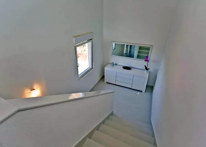 Lechalet On Hvar Island With Private Pool & Peaceful Location