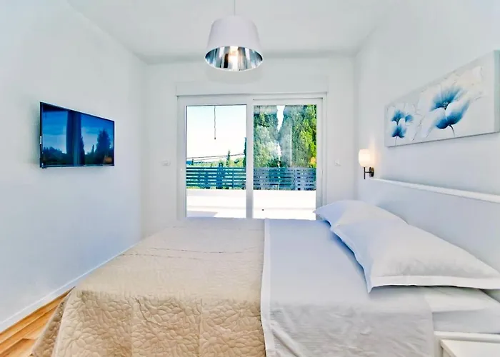 Lechalet On Hvar Island With Private Pool & Peaceful Location Bogomolje