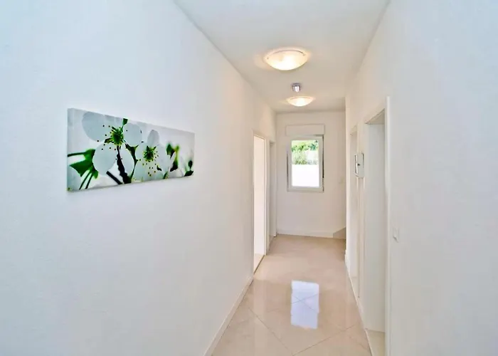 Lechalet On Hvar Island With Private Pool & Peaceful Location Bogomolje