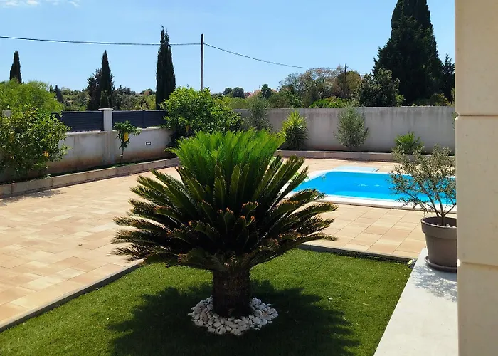 Lechalet On Hvar Island With Private Pool & Peaceful Location 別荘 *